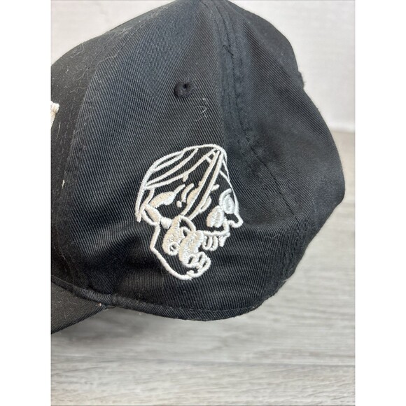 No Luck Heart Black SnapBack Cap Hat - Picture 2 of 4
